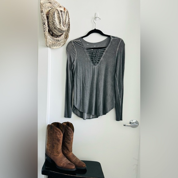 Boho long sleeve AEO - Picture 2 of 6